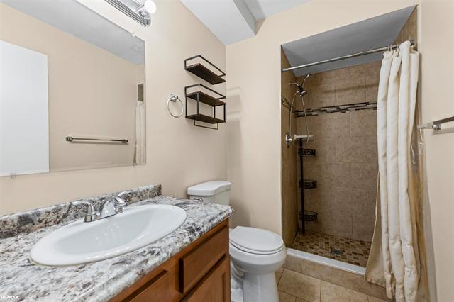 Builiding view twenty three for 11311 Irvington, Warren, MI. 48093