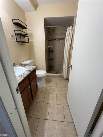 Builiding view twenty two for 11311 Irvington, Warren, MI. 48093