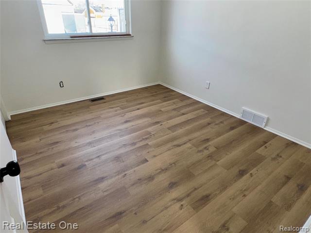 Builiding view twelve for 4775 Stanley, Warren, MI. 48092