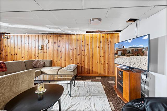 Builiding view nineteen for 28506 Kimberly, Saint Clair Shores, MI. 48081