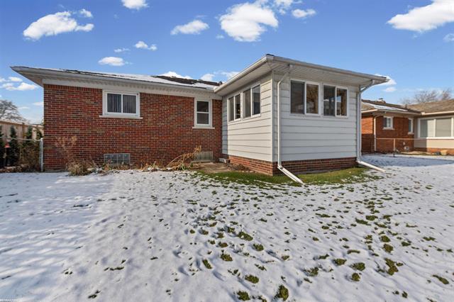 Builiding view three for 28506 Kimberly, Saint Clair Shores, MI. 48081