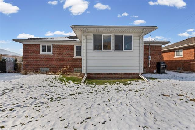 Builiding view two for 28506 Kimberly, Saint Clair Shores, MI. 48081