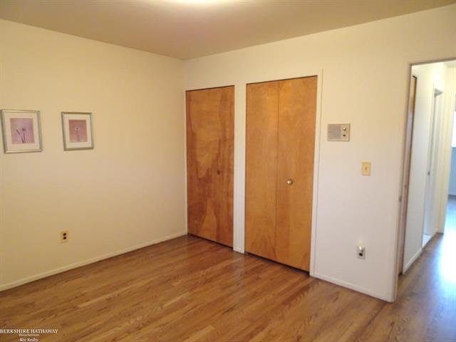 Builiding view nineteen for 28435 Flanders, Warren, MI. 48088