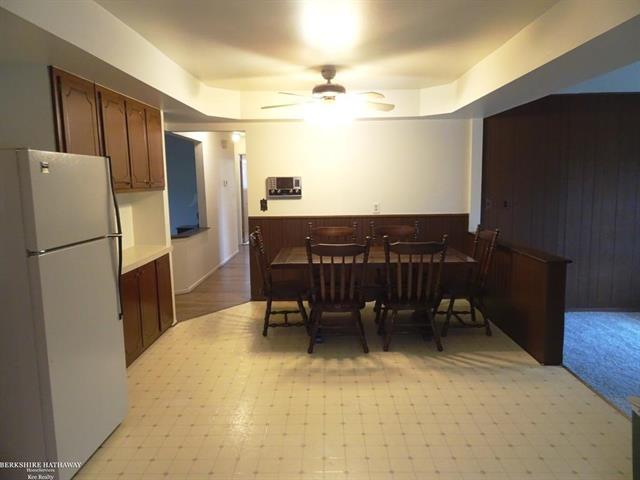 Builiding view seven for 28435 Flanders, Warren, MI. 48088