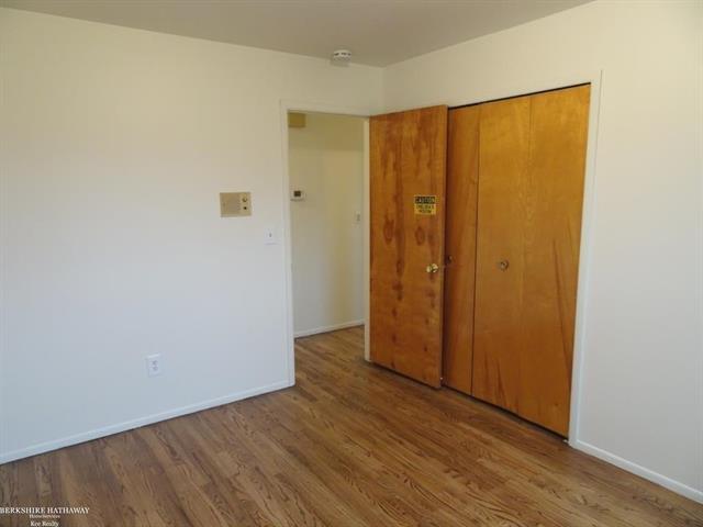 Builiding view thirteen for 28435 Flanders, Warren, MI. 48088