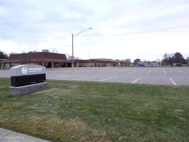 Builiding view thirty four for 28435 Flanders, Warren, MI. 48088