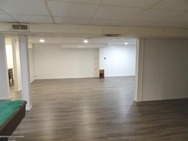 Builiding view twenty two for 28435 Flanders, Warren, MI. 48088