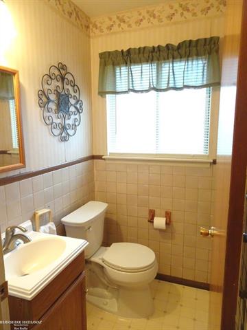 Builiding view twenty for 28435 Flanders, Warren, MI. 48088