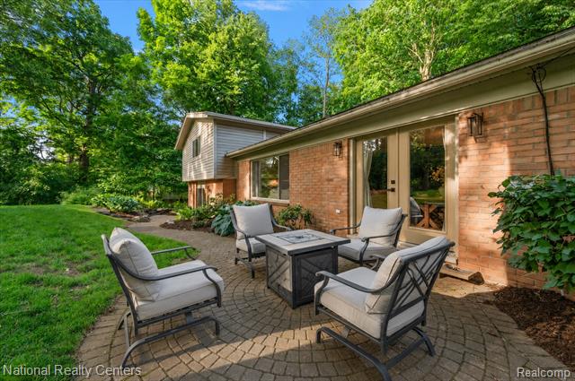 Builiding view forty four for 21201 E Chigwidden, Northville, MI. 48167