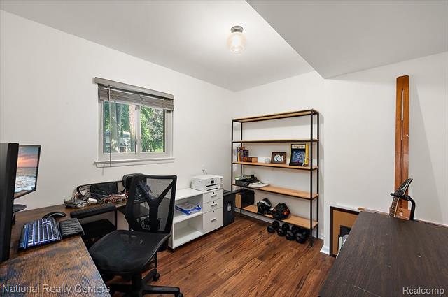 Builiding view thirty nine for 21201 E Chigwidden, Northville, MI. 48167