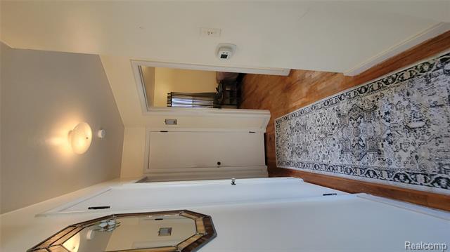 Builiding view ten for 28205 Kaufman, Roseville, MI. 48066