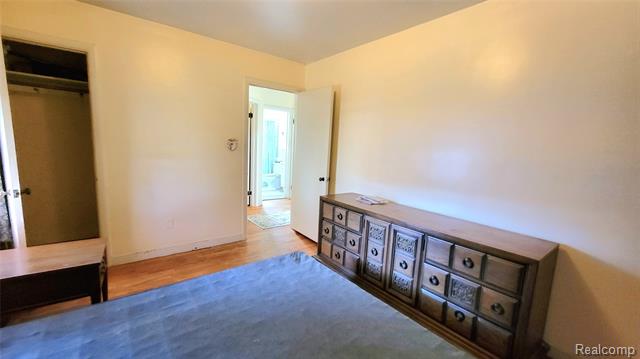 Builiding view thirteen for 28205 Kaufman, Roseville, MI. 48066