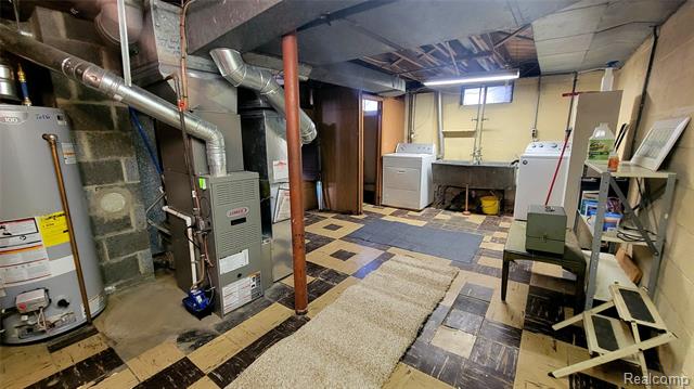 Builiding view twenty five for 28205 Kaufman, Roseville, MI. 48066