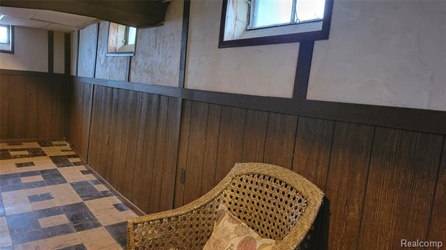 Builiding view twenty six for 28205 Kaufman, Roseville, MI. 48066