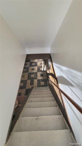 Builiding view twenty for 28205 Kaufman, Roseville, MI. 48066