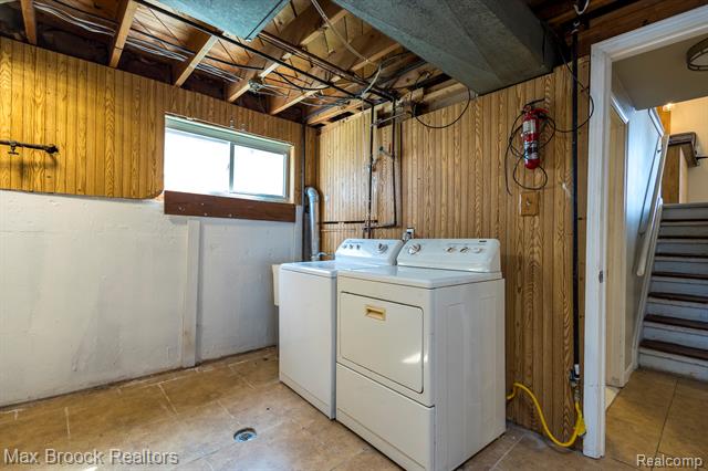 Builiding view thirty three for 4829 Wolgast, Warren, MI. 48092