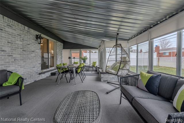 Builiding view eighteen for 4760 Red Maple, Warren, MI. 48092