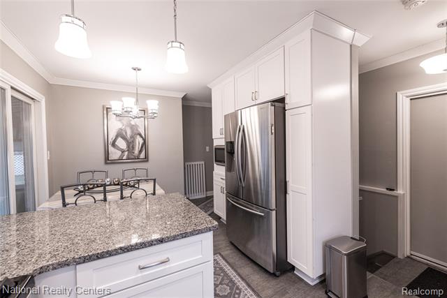 Builiding view five for 4760 Red Maple, Warren, MI. 48092