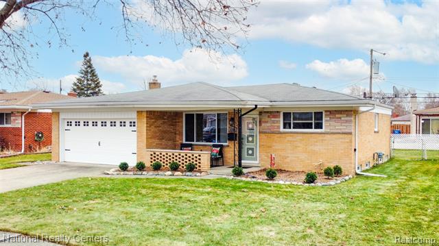 Builiding view one for 4760 Red Maple, Warren, MI. 48092