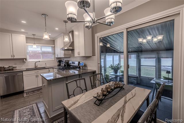 Builiding view seven for 4760 Red Maple, Warren, MI. 48092