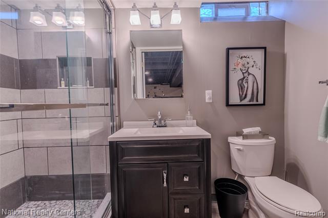 Builiding view twenty five for 4760 Red Maple, Warren, MI. 48092