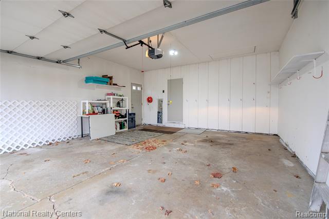 Builiding view twenty nine for 4760 Red Maple, Warren, MI. 48092