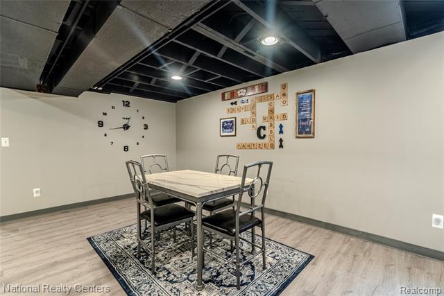 Builiding view twenty three for 4760 Red Maple, Warren, MI. 48092