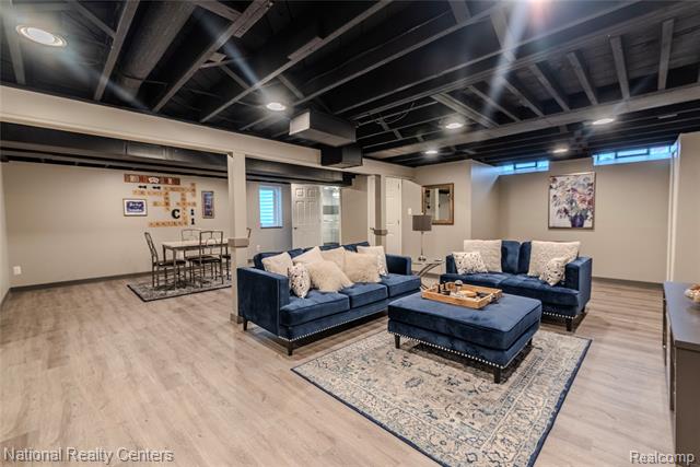 Builiding view twenty for 4760 Red Maple, Warren, MI. 48092