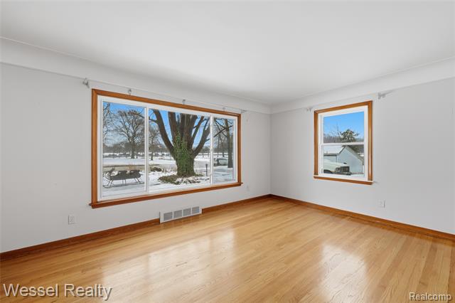 Builiding view six for 28771 Bunert, Warren, MI. 48088