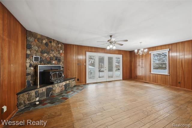 Builiding view sixteen for 28771 Bunert, Warren, MI. 48088