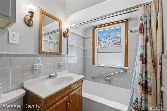 Builiding view twenty for 28771 Bunert, Warren, MI. 48088