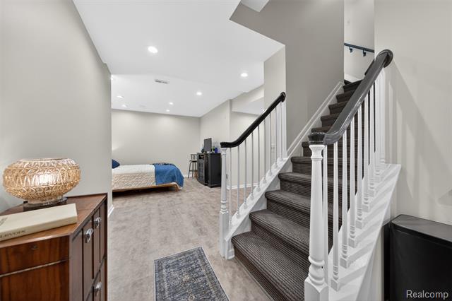 Builiding view forty five for 41621 Hempshire, Novi, MI. 48375