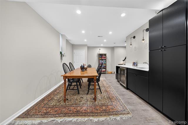 Builiding view forty nine for 41621 Hempshire, Novi, MI. 48375