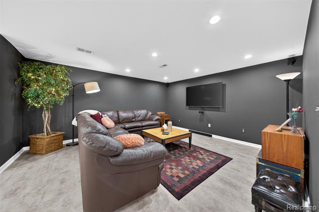 Builiding view forty seven for 41621 Hempshire, Novi, MI. 48375