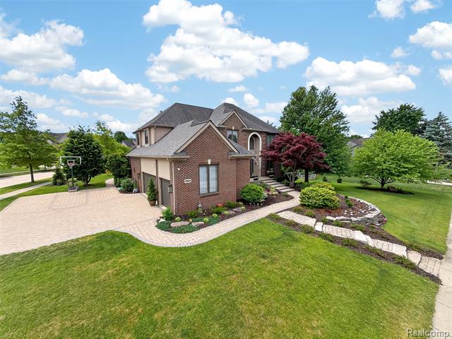 Builiding view sixty eight for 41621 Hempshire, Novi, MI. 48375