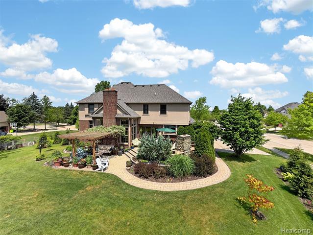 Builiding view sixty five for 41621 Hempshire, Novi, MI. 48375
