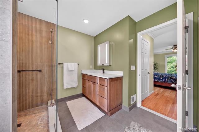 Builiding view thirty four for 41621 Hempshire, Novi, MI. 48375