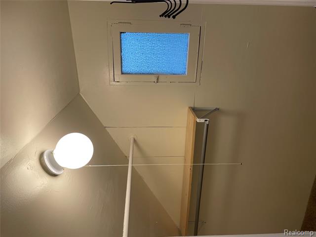 Builiding view fifteen for 12980 12 Mile, Warren, MI. 48088