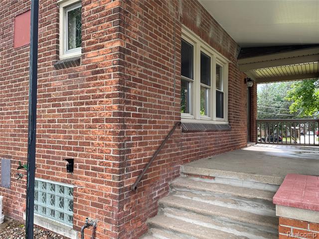 Builiding view one for 12980 12 Mile, Warren, MI. 48088