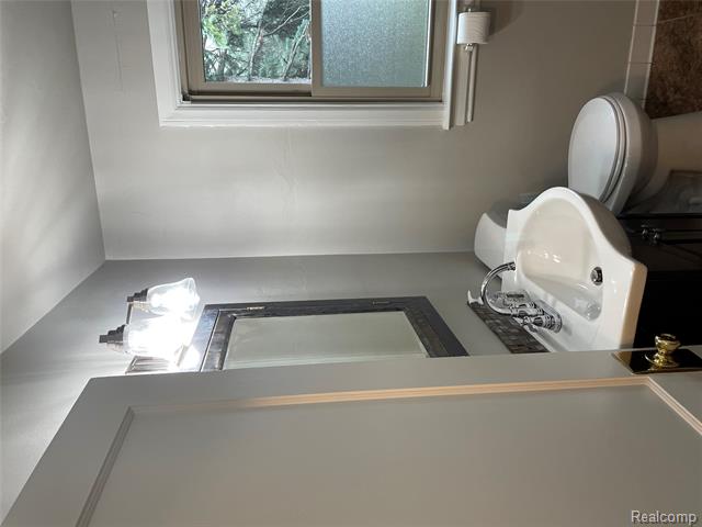 Builiding view sixteen for 12980 12 Mile, Warren, MI. 48088