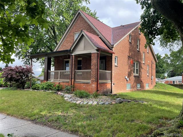 Builiding view twenty three for 12980 12 Mile, Warren, MI. 48088