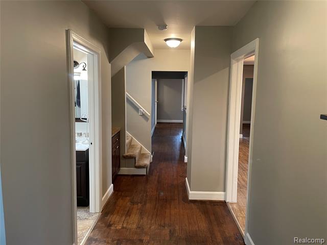 Builiding view twenty for 12980 12 Mile, Warren, MI. 48088