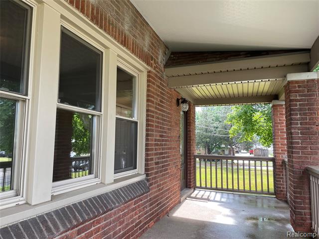 Builiding view two for 12980 12 Mile, Warren, MI. 48088