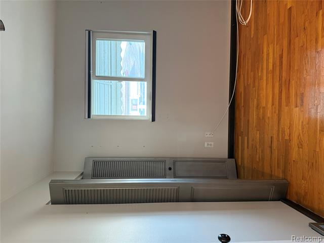 Builiding view thirteen for 29091 Wagner, Warren, MI. 48093