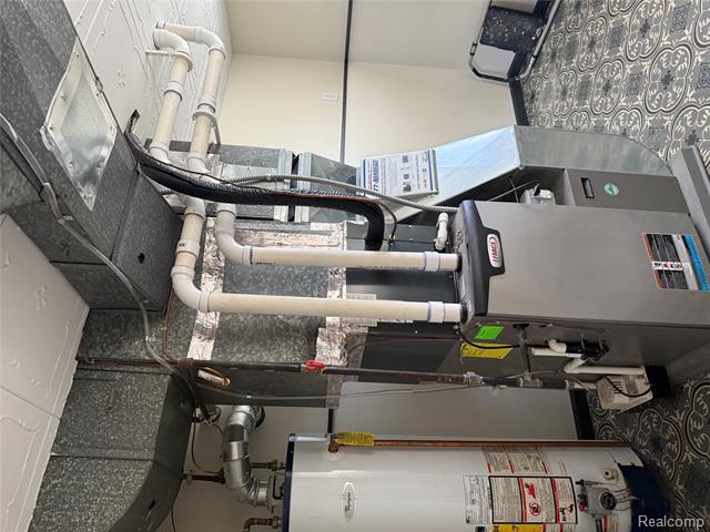 Builiding view twenty one for 29091 Wagner, Warren, MI. 48093