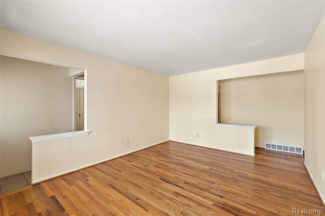 Builiding view eleven for 29105 Palomino, Warren, MI. 48093