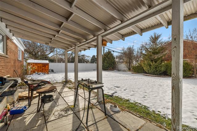 Builiding view nine for 29105 Palomino, Warren, MI. 48093