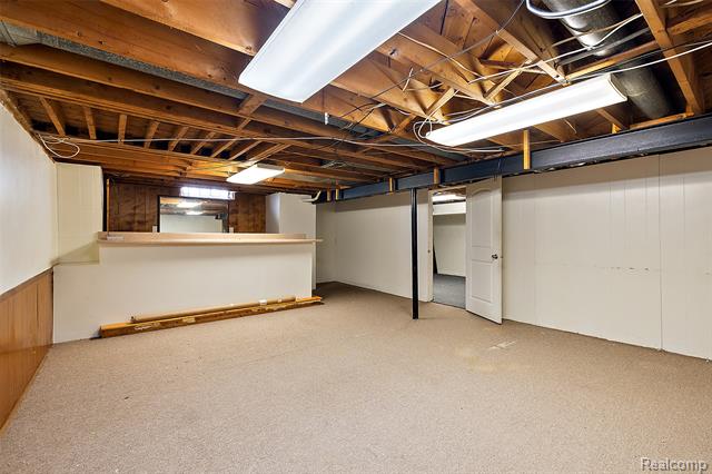 Builiding view thirty six for 29105 Palomino, Warren, MI. 48093