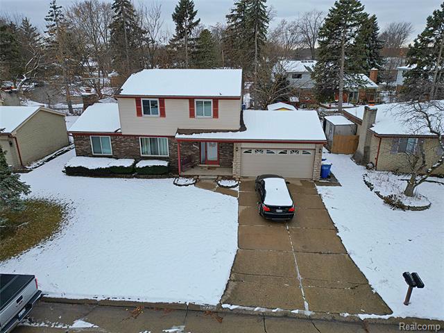 Builiding view two for 29713 Mackenzie, Warren, MI. 48092