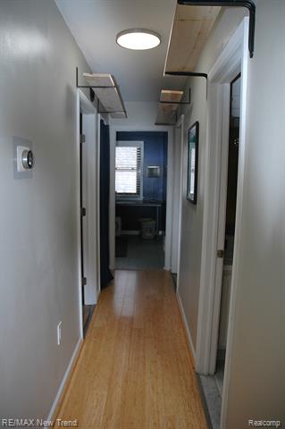 Builiding view eighteen for 21304 Colwell, Farmington, MI. 48336